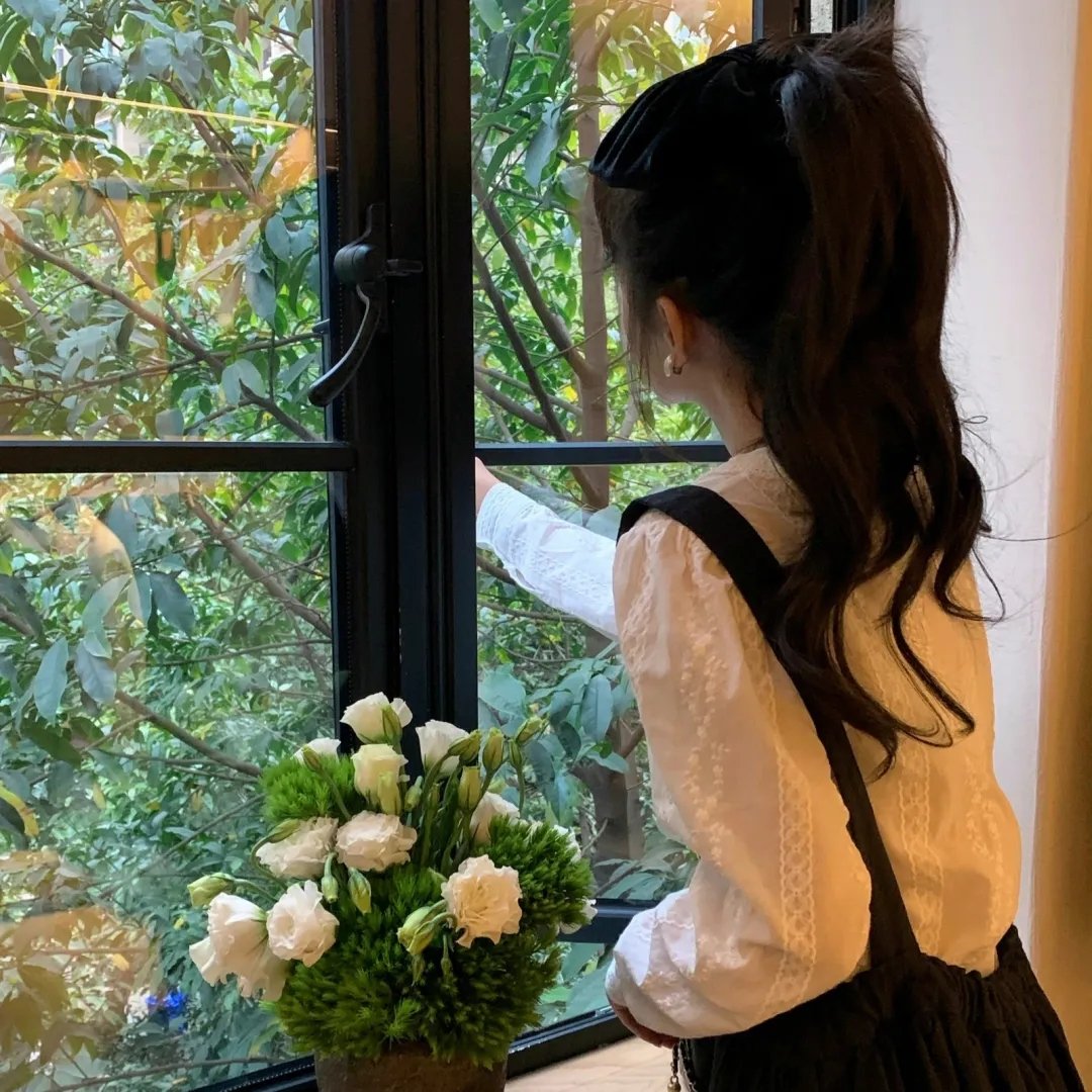 大小姐才不会玩格斗游戏
